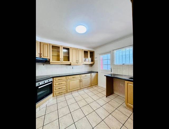 3 BEDROOM TOWNHOUSE TO LET IN WESTVILLE